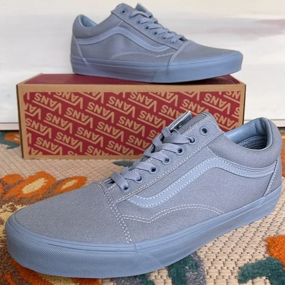 Vans WMNS Old Skool
Pastel Mono Dusty Blue
VN000CT8DSB
Sneakers - Picture 3 of 16